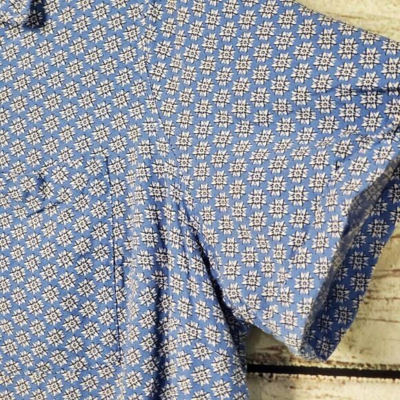 Croft & Barrow Women’s Plus 1X Blue Short Sleeve Button Down Blouse Floral Print - Picture 2 of 6